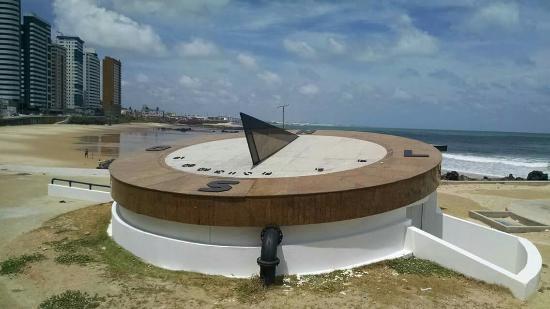 Praça Do Relógio De Sol