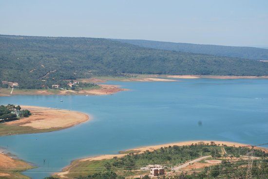 Três Marias Lake