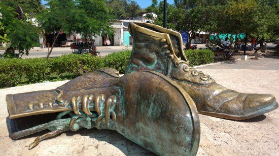 Monumento Zapatos Viejos