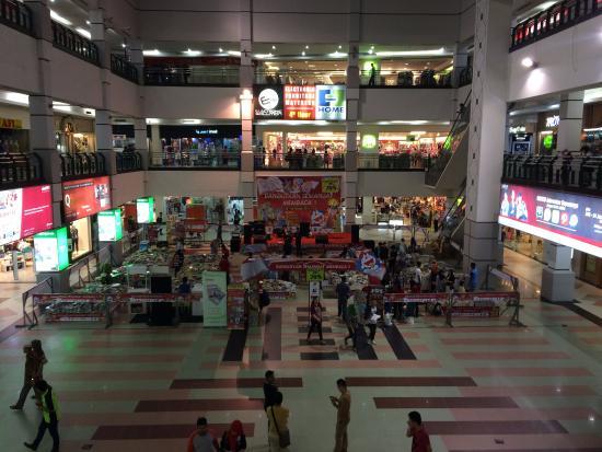 Centro Comercial Palembang Square Mall