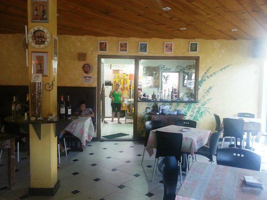 Le Petit Bar