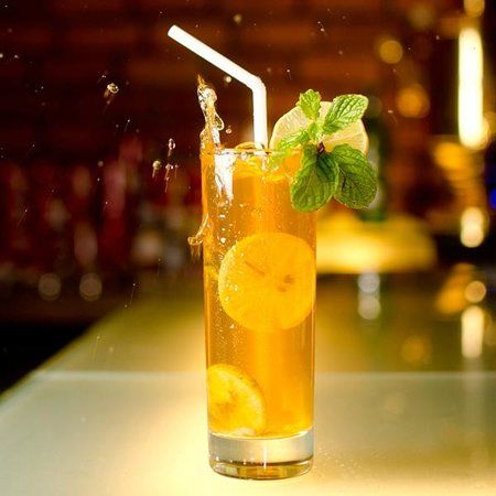 The t-Lounge on Chatham Street by Dilmah