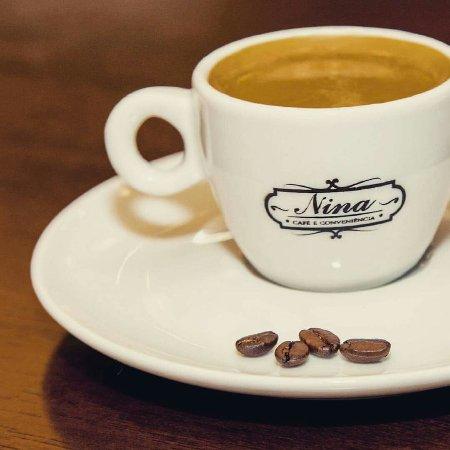 Nina Café e Conveniência