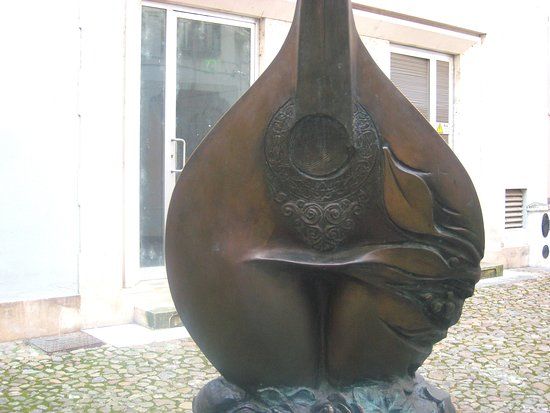 Monumento ao Fado de Coimbra