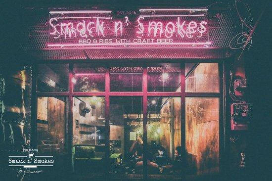 Smack n' Smokes