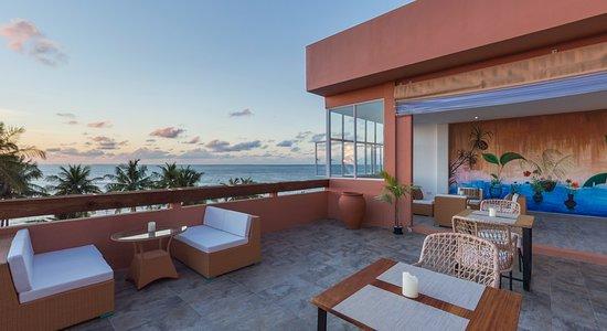 Raha Restaurant & Lounge