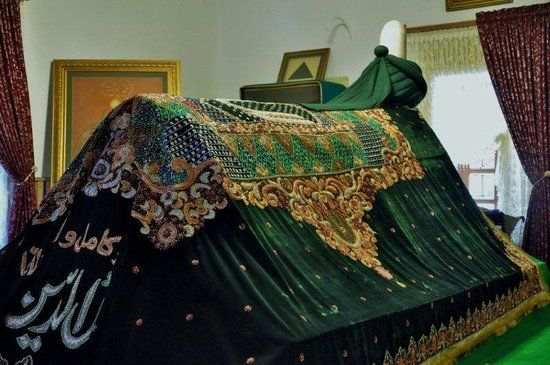 Mesquita e Tumba de Şems-i Tebrizi