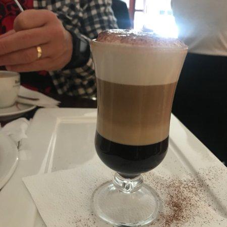 Cafeteria Café + Arte