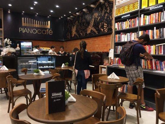 Piano Café