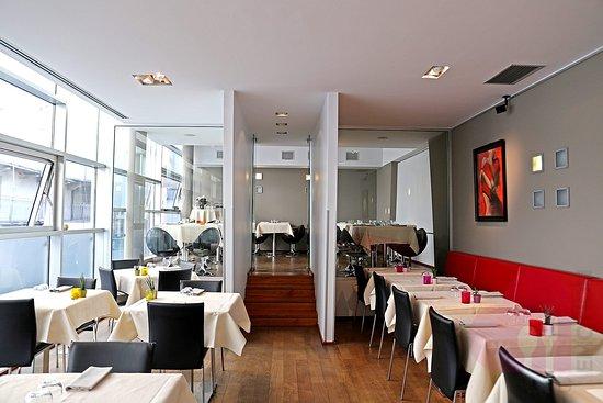 VOX Lounge Restaurant & Bar