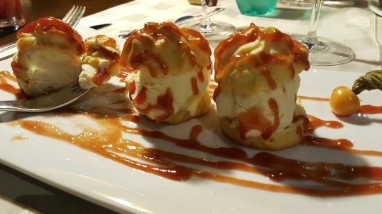 Champagne Restaurante & Bar