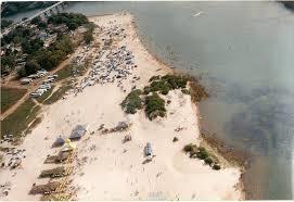 Praia Quarto Crescente