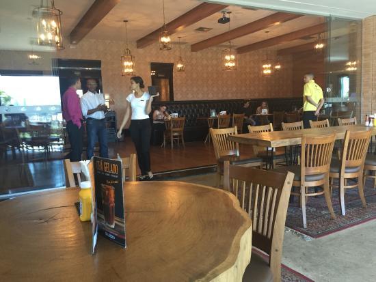 Madero Flamboyant Shopping