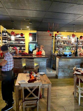 Oak Restaurant & Bar