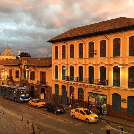 Romero's Las Hamburguesas de la Ruta Viva