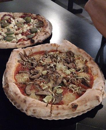 Deconte Pizzeria Napoletana