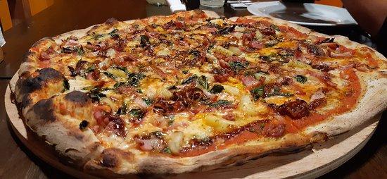 Luigi's Pizza