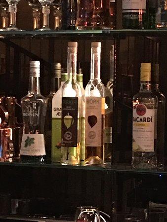 Karolina Craft bar & Cafe