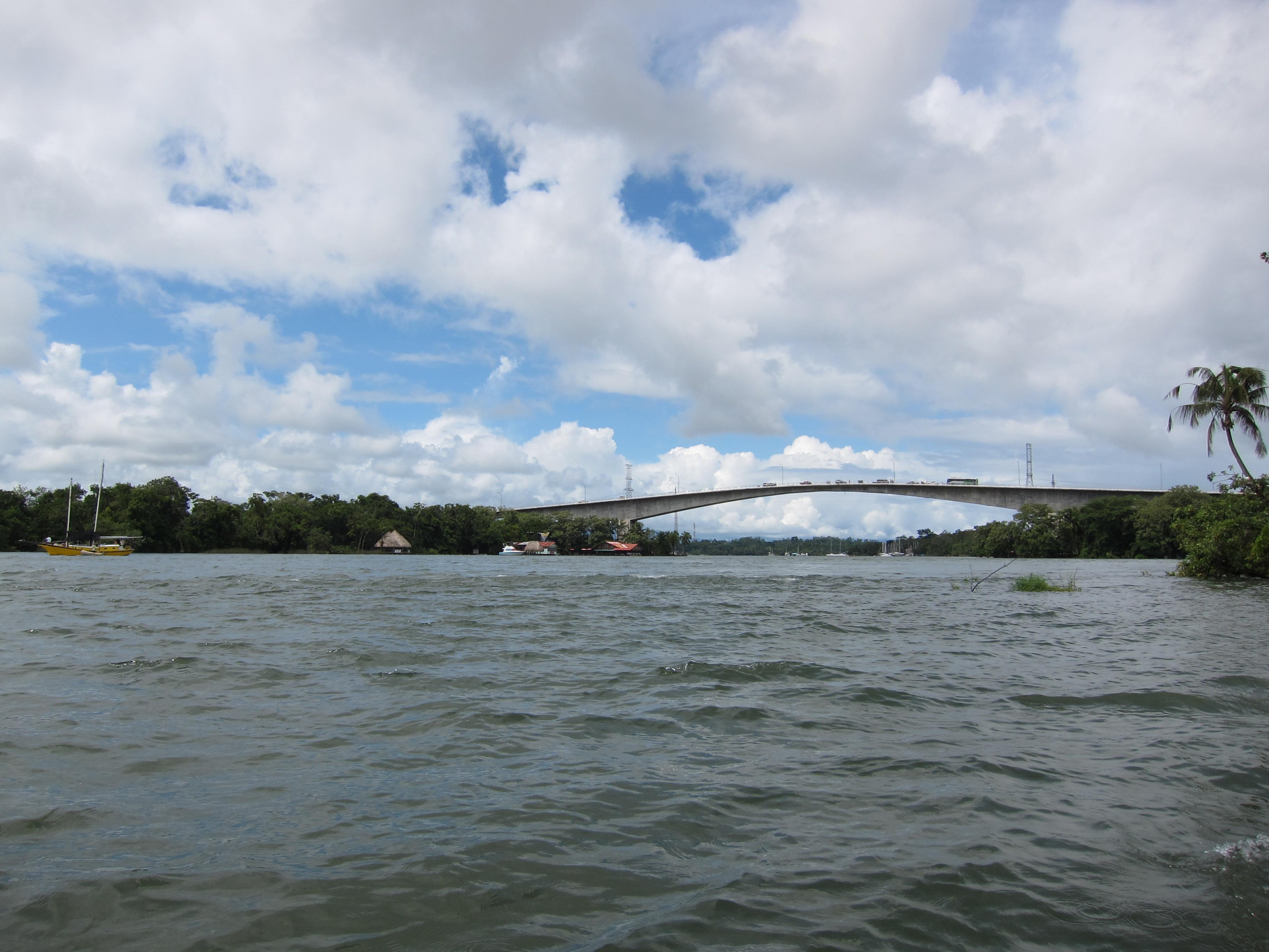 Puente del Rio Dulce