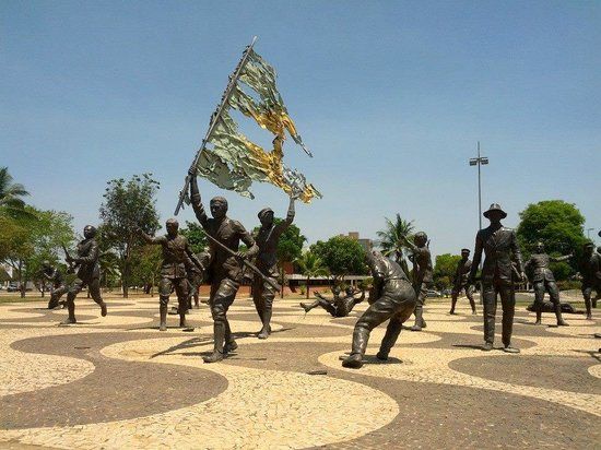 Praça Dos Girassóis