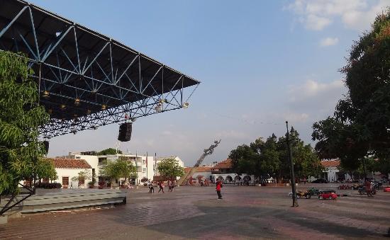 Plaza Alfonso López
