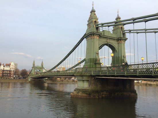 Estação de Metro de Hammersmith
