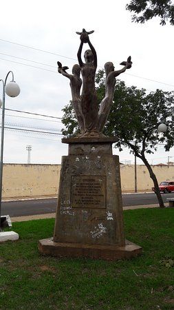 Praca Memorial Adelio Sarro
