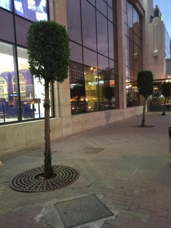 Centro Comercial Al Fanar