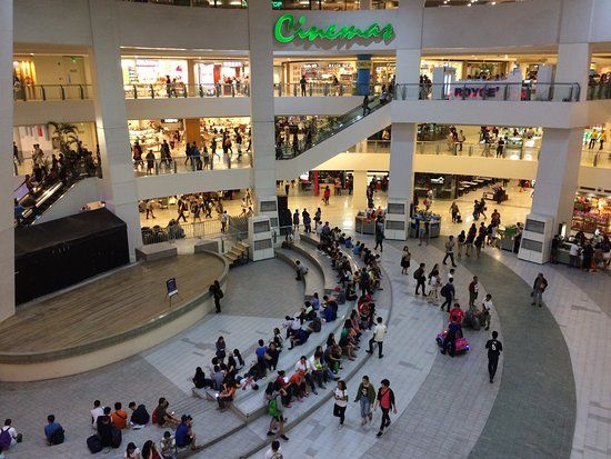 Centro Comercial TriNoma