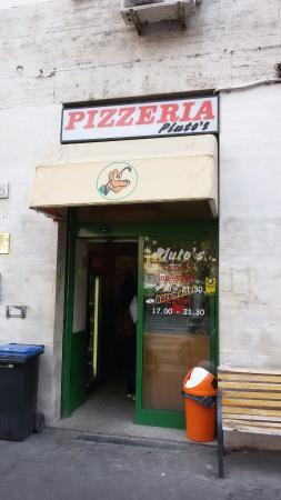 Pluto's Pizza