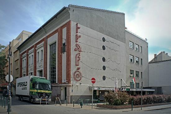 Casa de Arte Contemporânea Trafó