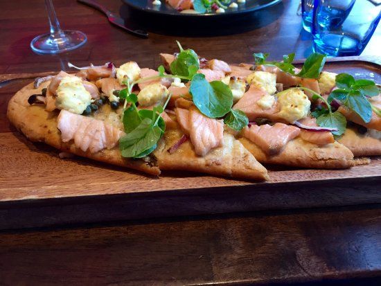 Harry's On The River