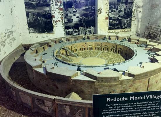 Fortaleza e Museu Militar de Redoubt