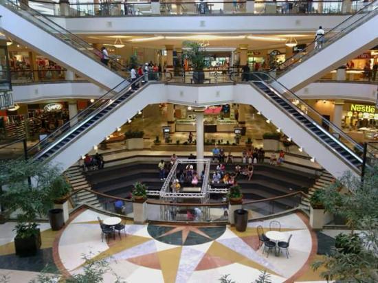 Centro Comercial Four Seasons