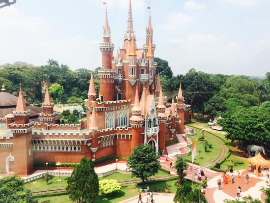 Parque Temático Taman Mini Indonesia Indah