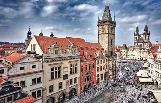 Edifício da Câmara Municipal com Relógio Astronómico