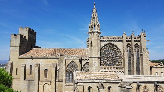 Basílica de St. Nazaire e St. Celse