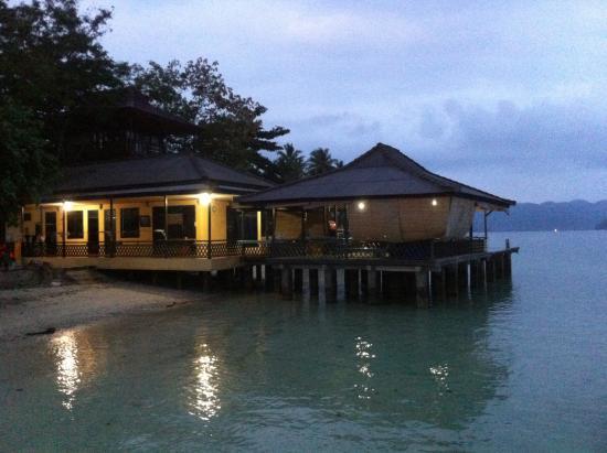 Tanjung Putus Island