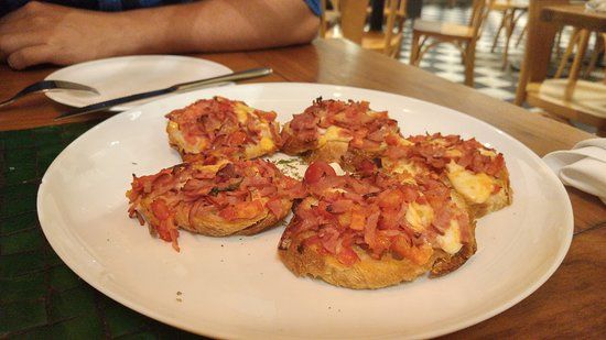 Carolla Pizza D.O.C. Batel