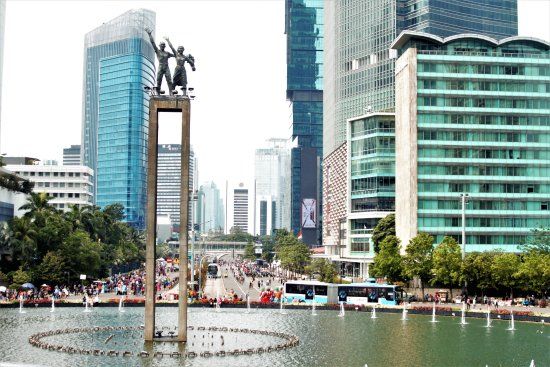 Estátua de Boas-vindas