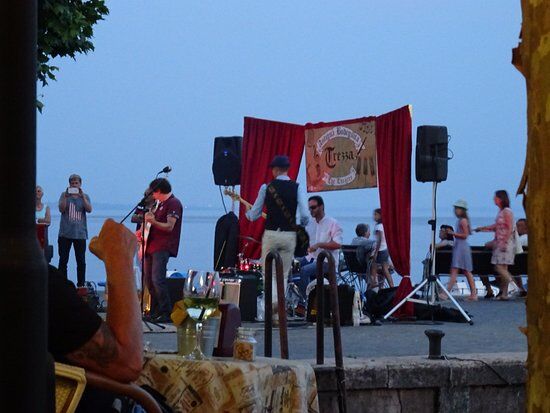 Antigua Bodeguita Trezza