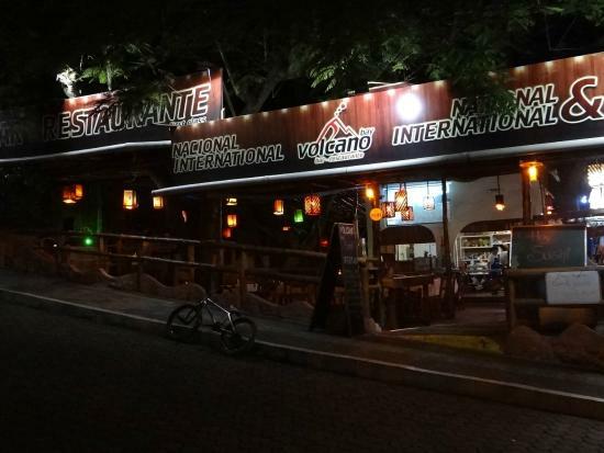 Volcano Bay Bar Restaurante